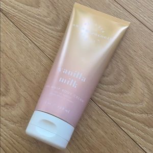 Anthropologie vanilla milk body cream